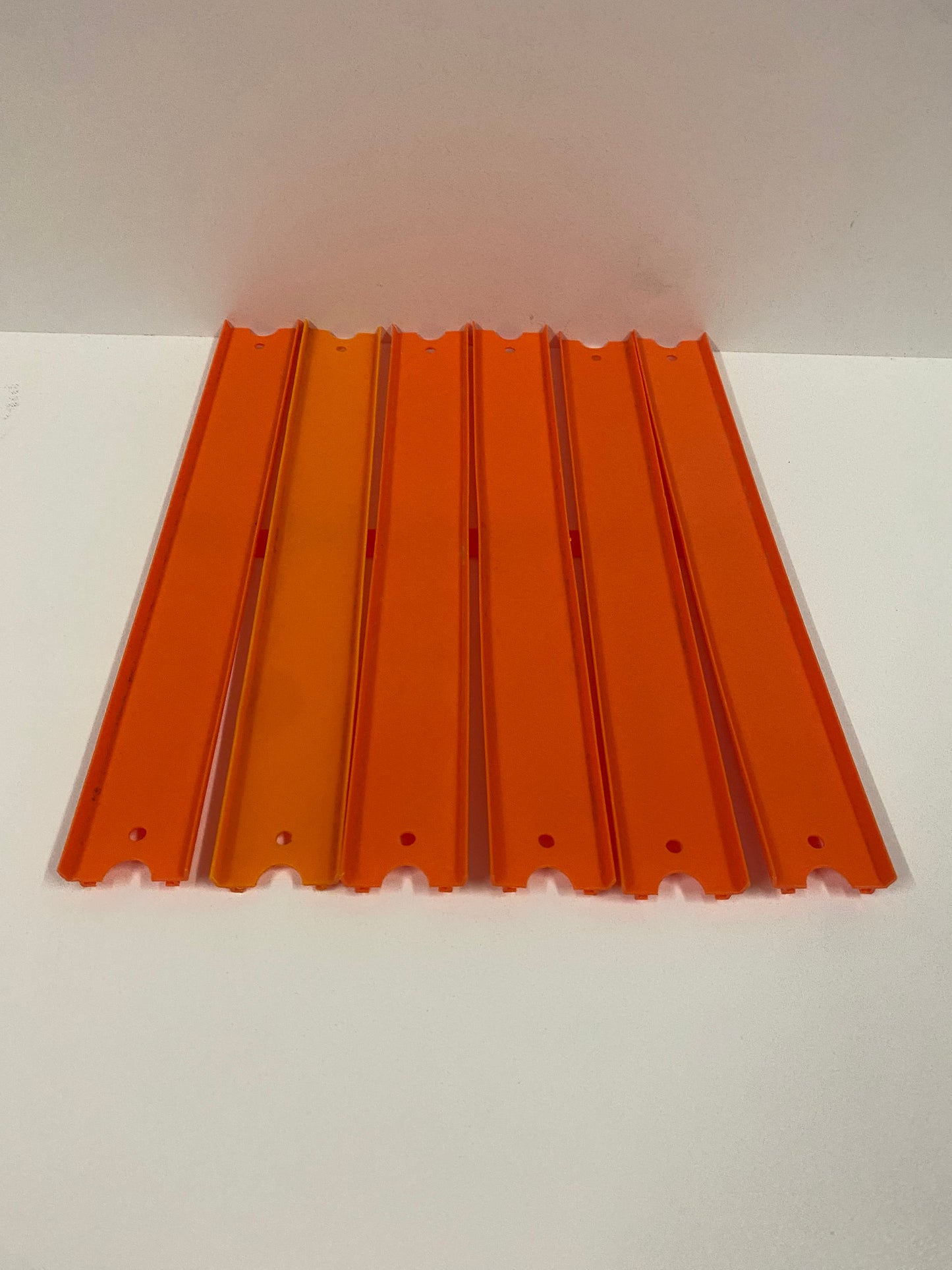 6 lane track joiner - 5 pack (Hot Wheels 6-Lane track Clip on)