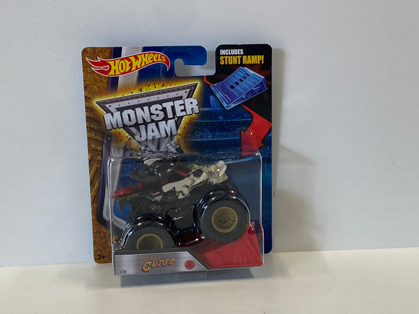 Pirates Curse, w/Stunt Ramp, 1:64, Hot Wheels/Monster Jam