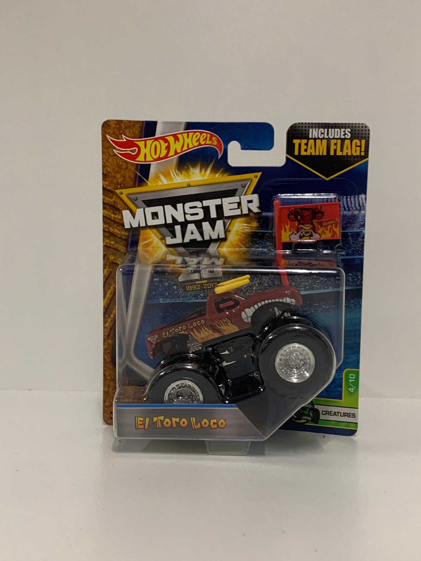 El Toro Loco (Red) 1:64 w/Team Flag, Hot Wheels/Monster Jam