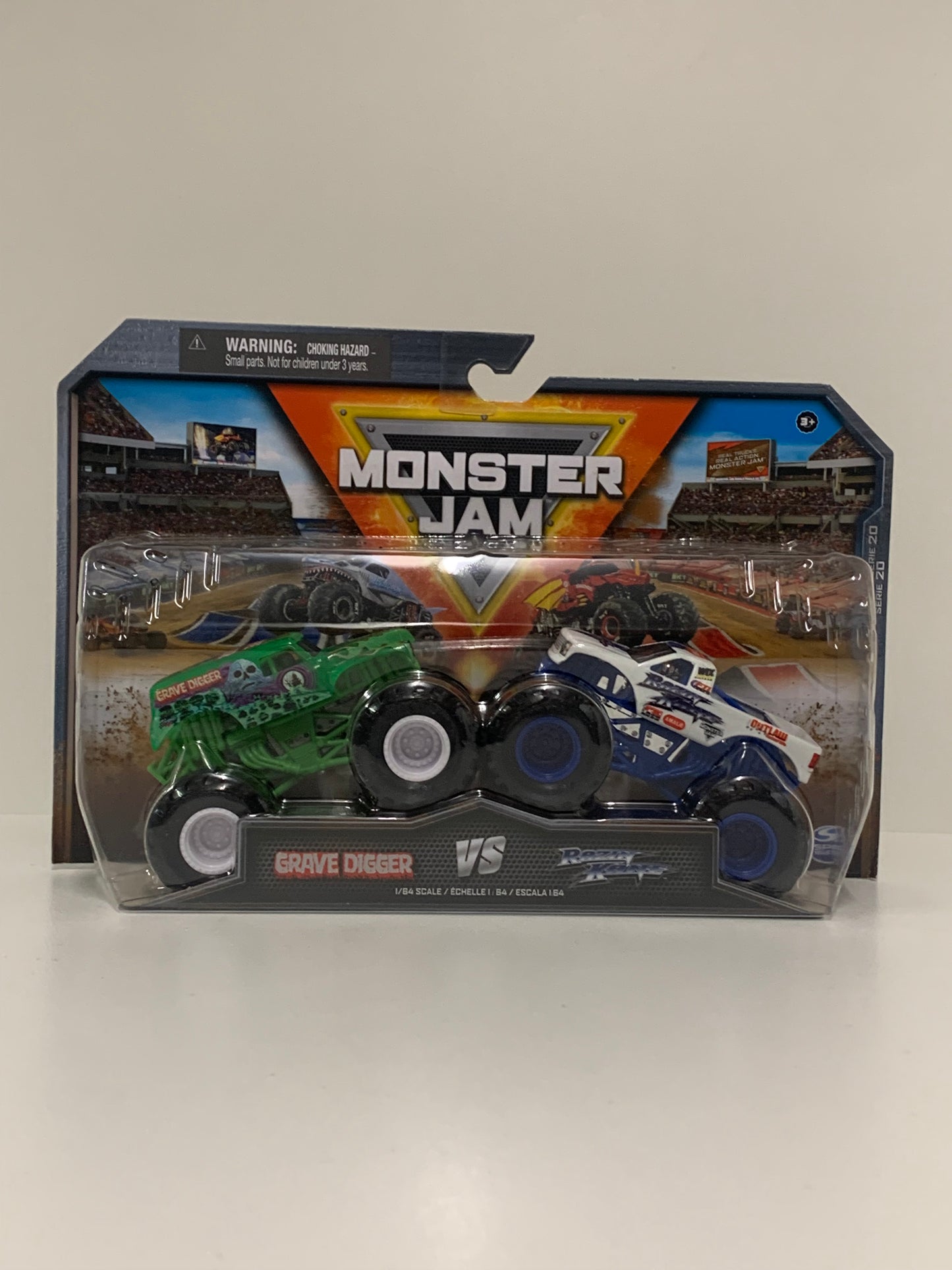 Grave Digger vs Razin Kane S20