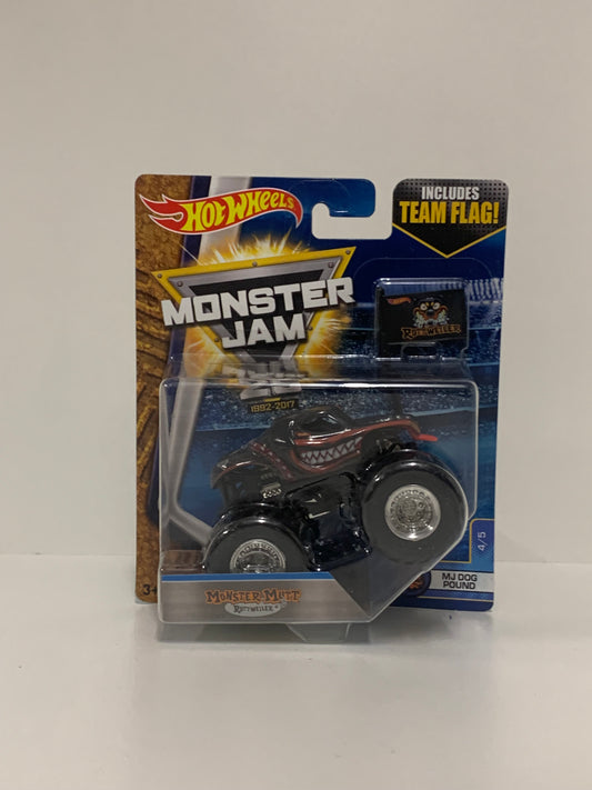 Monster Mutt 1:64 w/Team Flag, Hot Wheels/Monster Jam