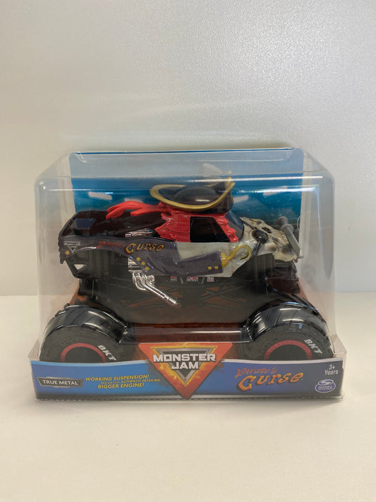Pirates Curse, 1:24 (Box lightly damaged)
