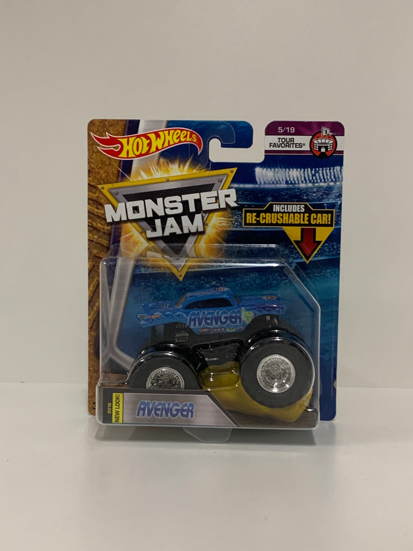 Avenger (Blue)  1:64 w/ RE- Crushable Car, Hot Wheels/Monster Jam