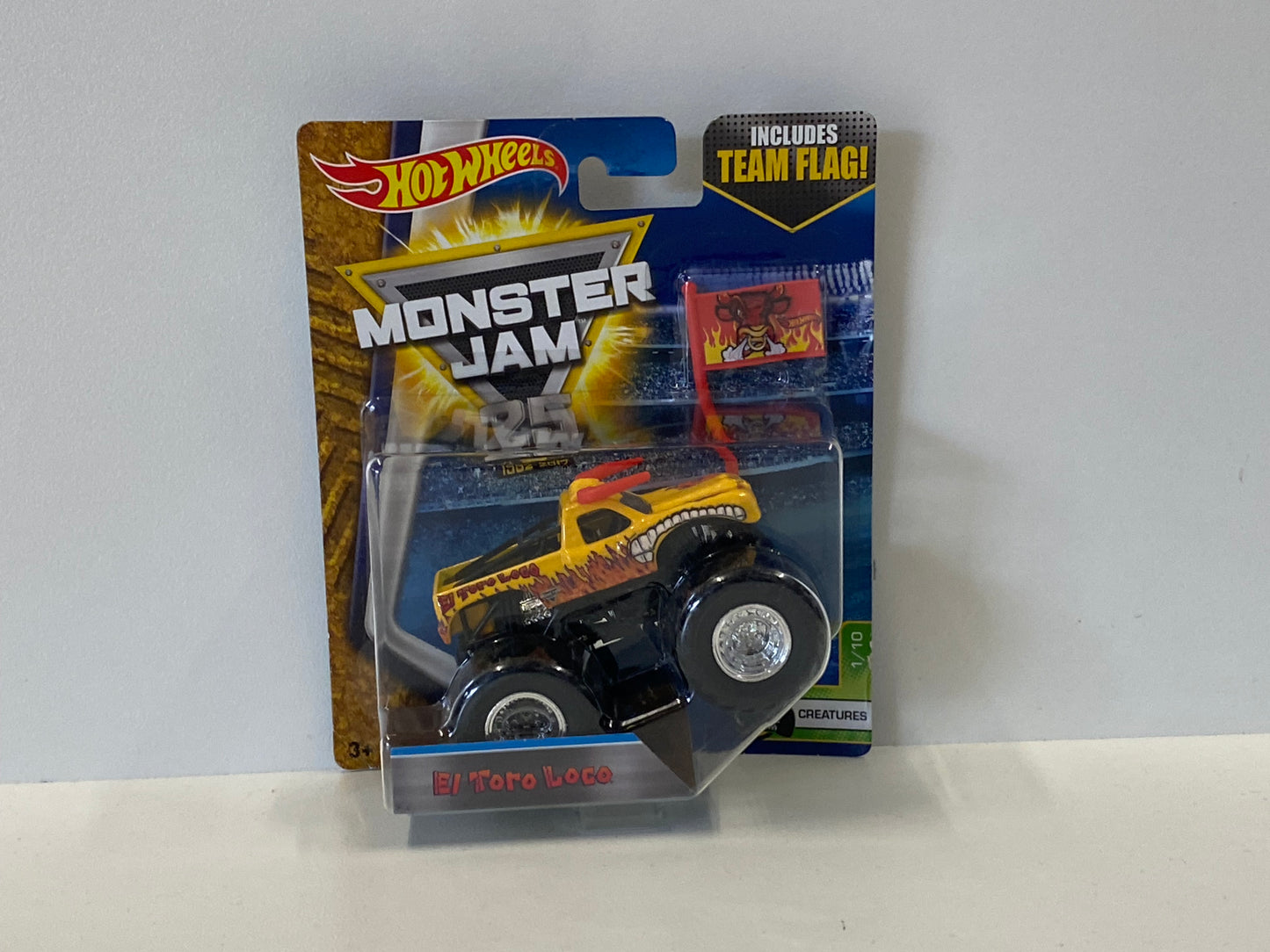 El Toro Loco (Yellow), w/Flag, 1:64, Hot Wheels/Monster Jam