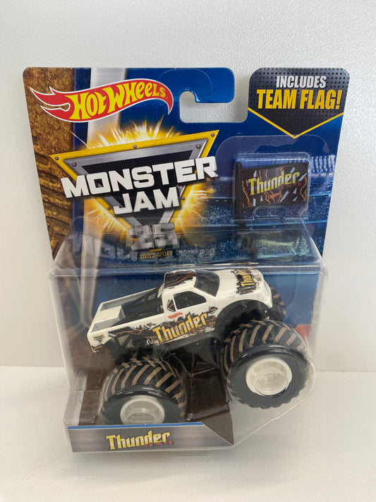 Thunder 4x4 1:64 w/Team Flag, Hot Wheels/Monster Jam