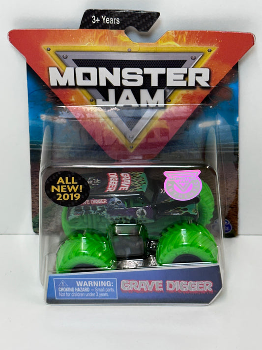 Grave Digger, w/Accessory, 1:64