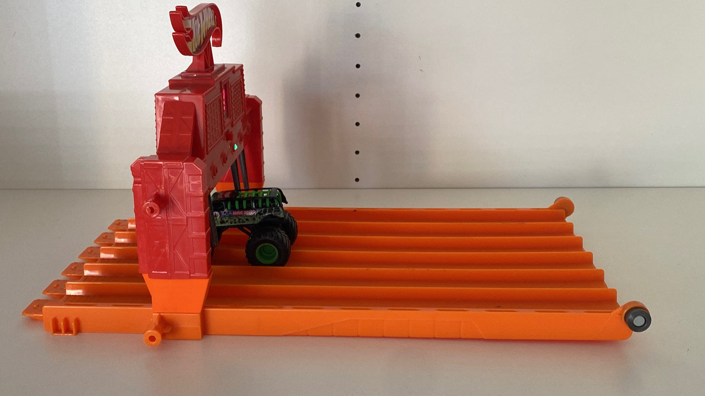 Finish Line Riser pair
